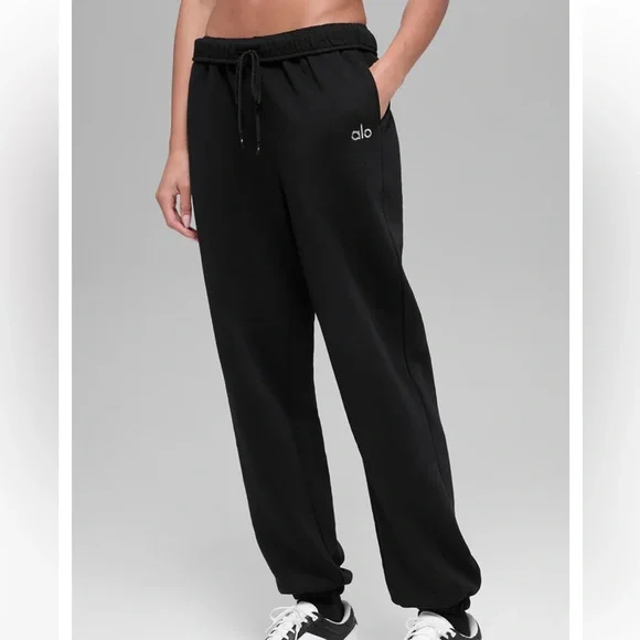Alo yoga Accolade Sweatpant size small - Picture 2 of 9